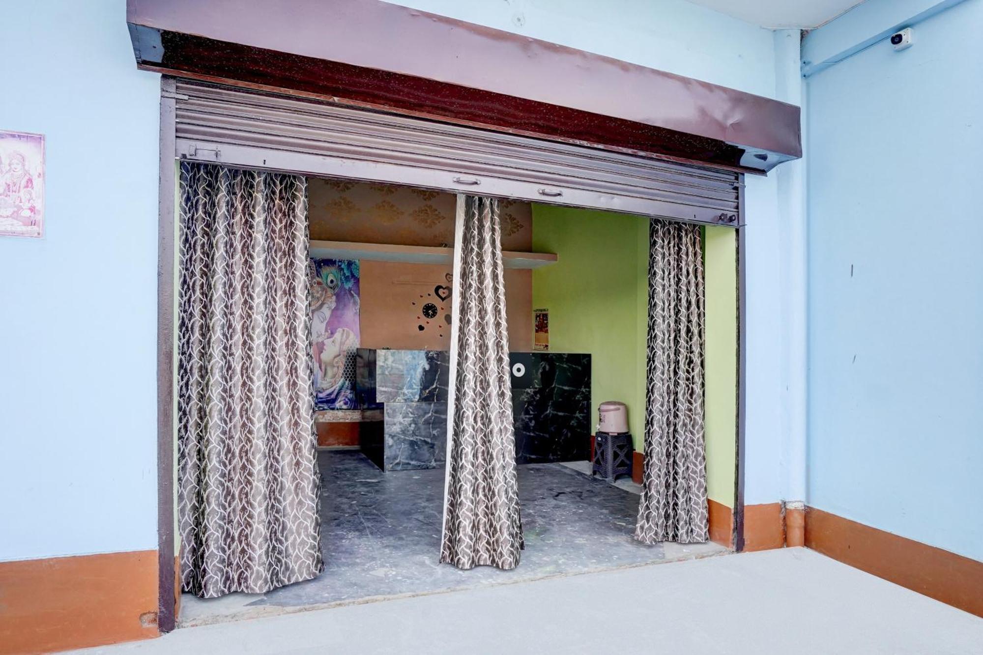Spot On Celebration Hotel Kanpur Exterior foto